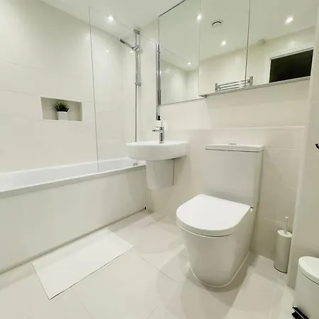 Thames View Apartment In Лондон Экстерьер фото